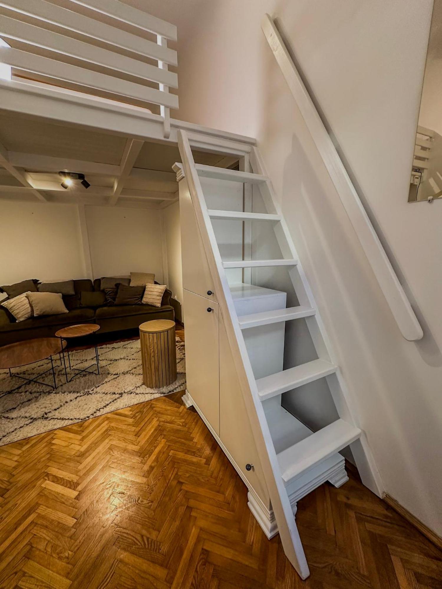 Vb - Cozy Retreat In Budapest's Heart Boedapest