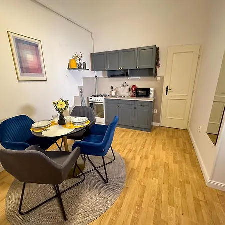 Vb Rooms - Cozy Retreat In Budapest'S Heart Exterior photo
