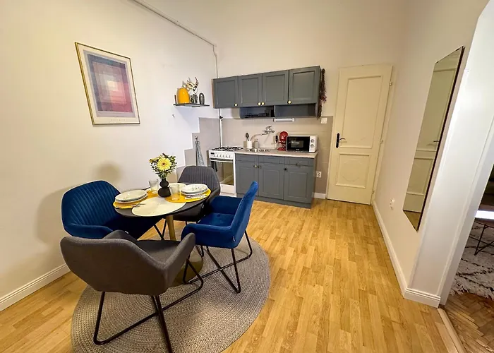 Vb Rooms - Cozy Retreat In Budapest\'S Heart