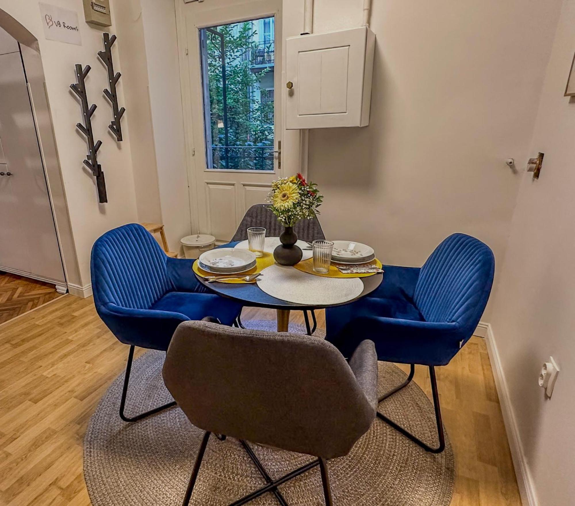 Apartmán Vb - Cozy Retreat In Budapest's Heart *